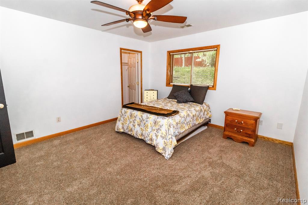 4707 MOUNT MORRIS Road, Columbiaville, MI 48421 — Photo 27