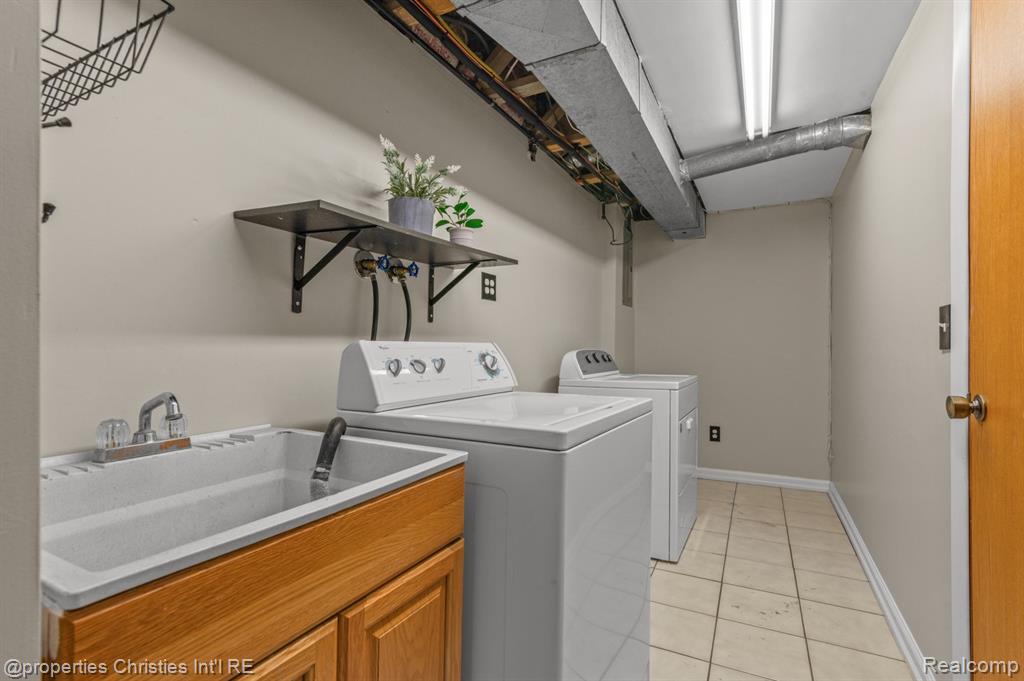 958 New Haven Court, Northville, MI 48167 — Photo 22