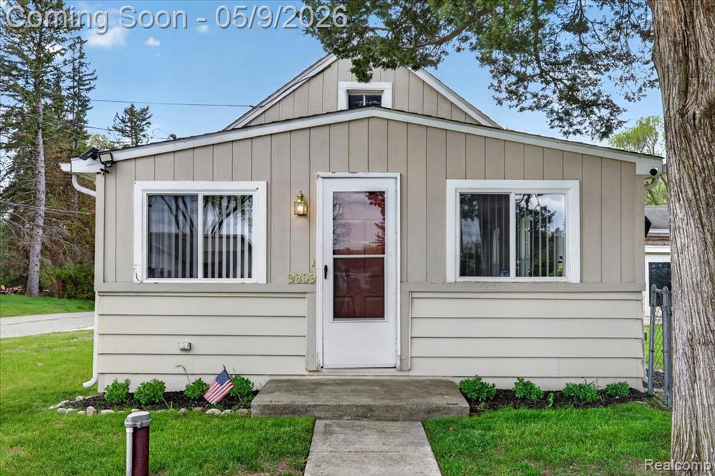 9809 Mandon Road, White Lake, MI — Photo 2