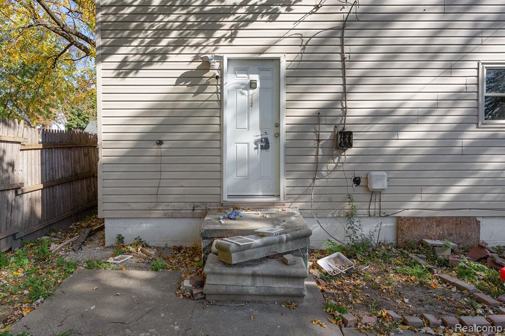 4383 CICOTTE Street, Detroit, MI 48210 — Photo 12