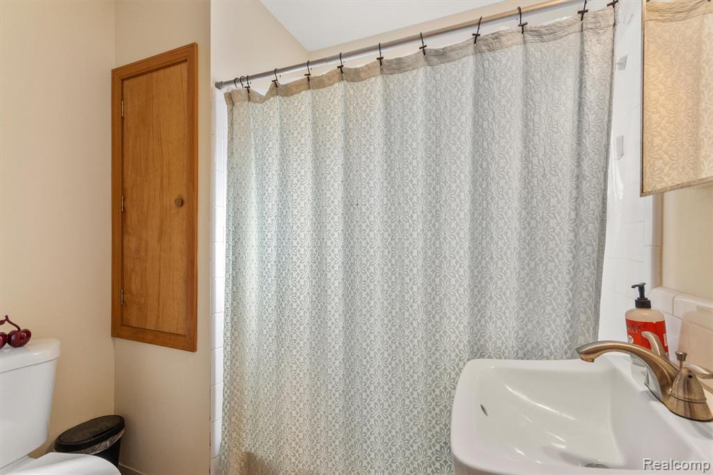 851 Auburndale Avenue, Ypsilanti, MI 48198 — Photo 16