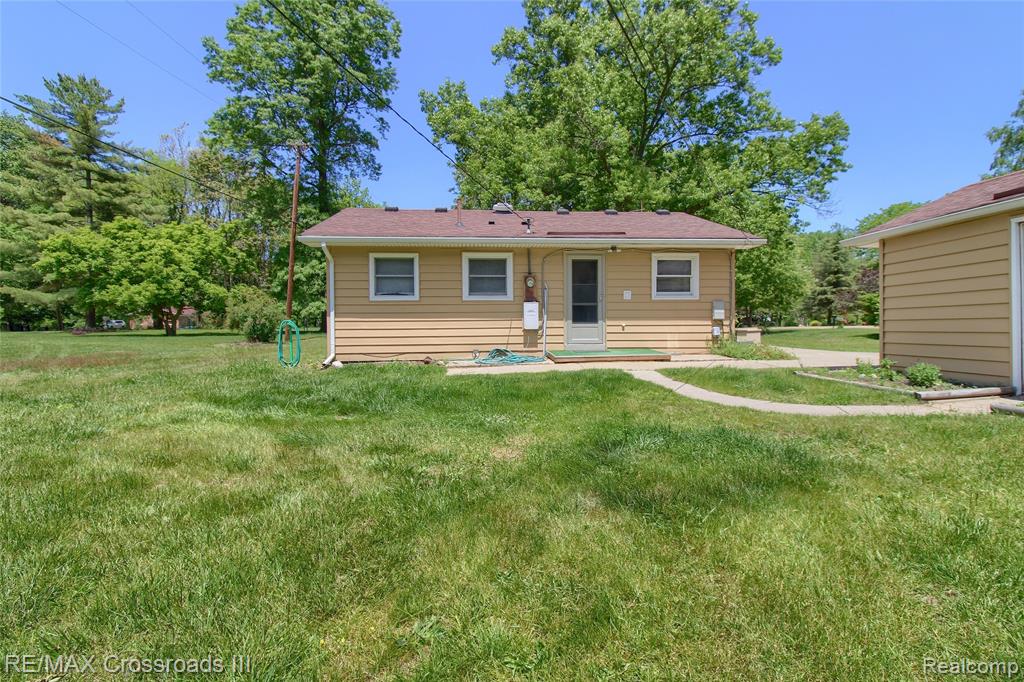 41509 RIGGS Road, Van Buren, MI 48111 — Photo 19