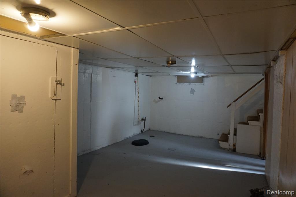 971 N Chevrolet Avenue, Flint, MI 48504 — Photo 29