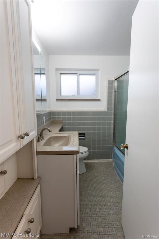 20946 Littlestone Road, Harper Woods, MI 48225 — Photo 5
