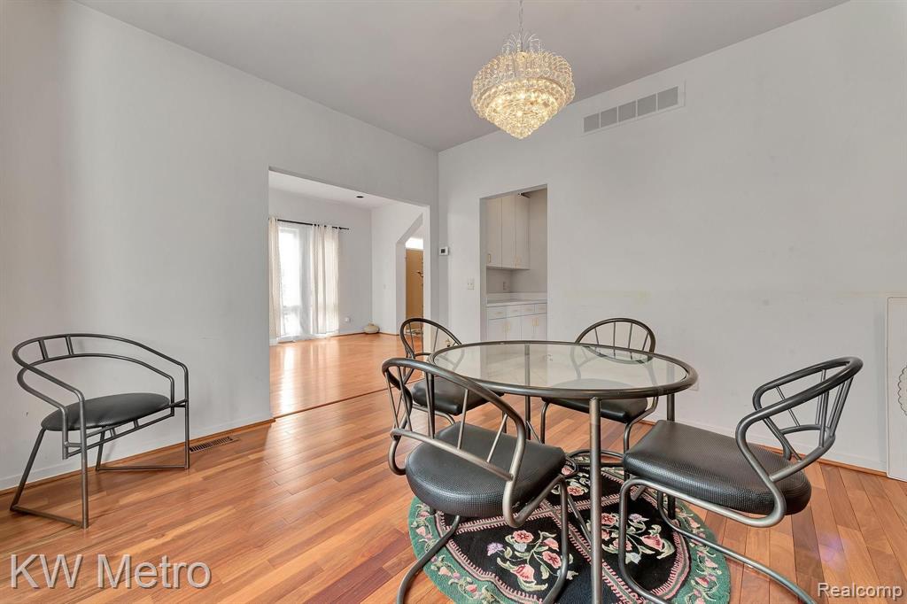 6250 STONEBRIDGE, West Bloomfield, MI — Photo 9