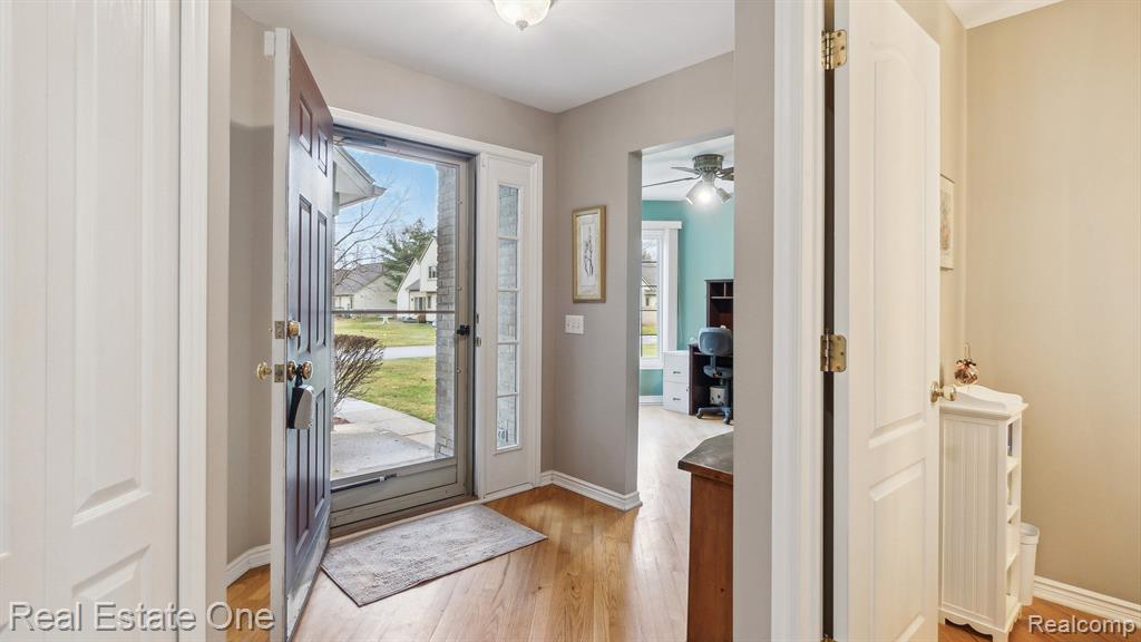 741 RED MAPLE Lane, Wixom, MI 48393 — Photo 21