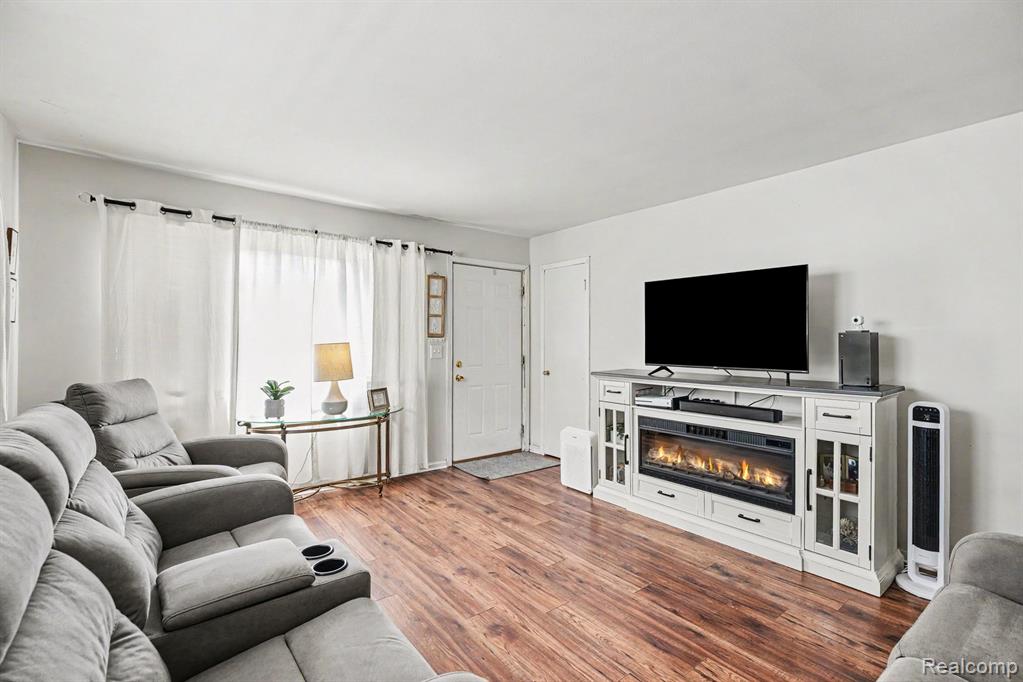 17623 Tennyson Street, Roseville, MI 48066 — Photo 5