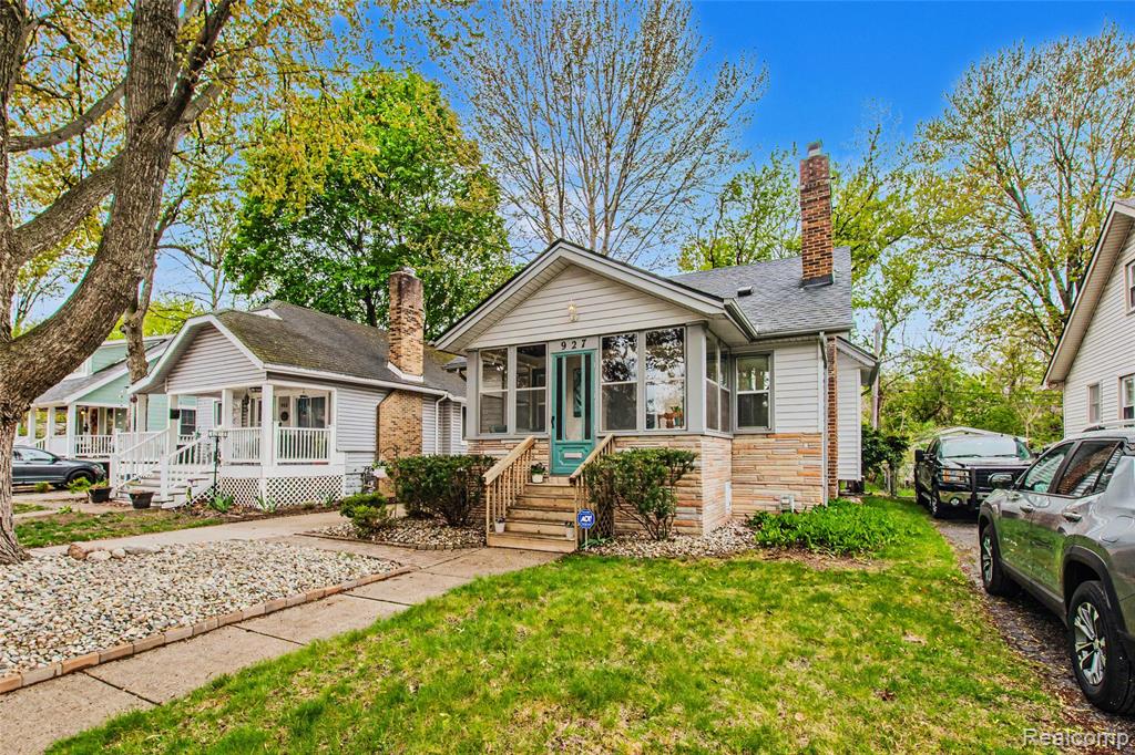 927 N Maple Avenue, Royal Oak, MI 48067 — Photo 10