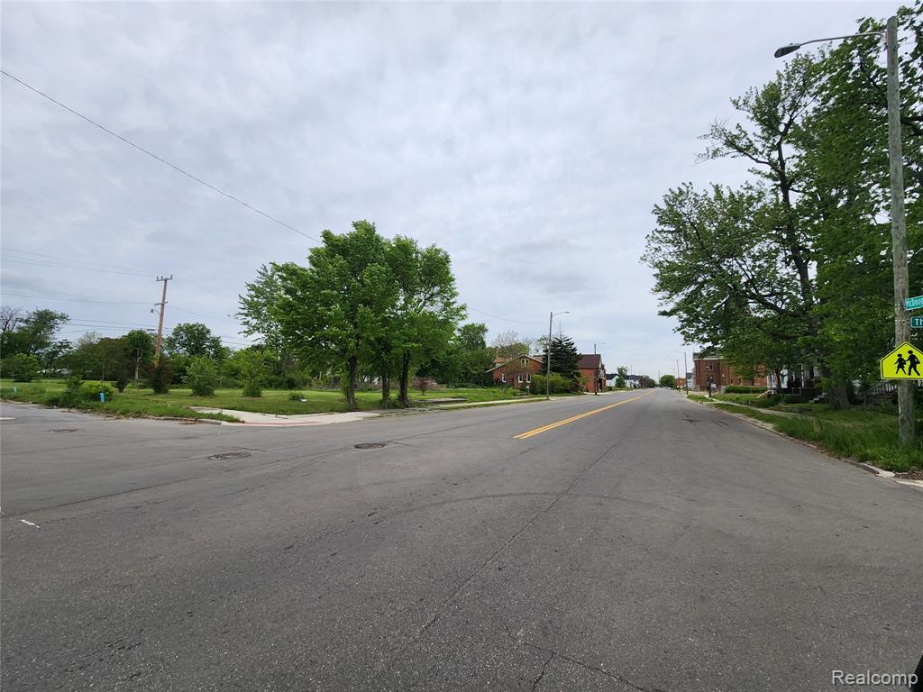 5120 McDougall Street, Detroit, MI 48211 — Photo 9
