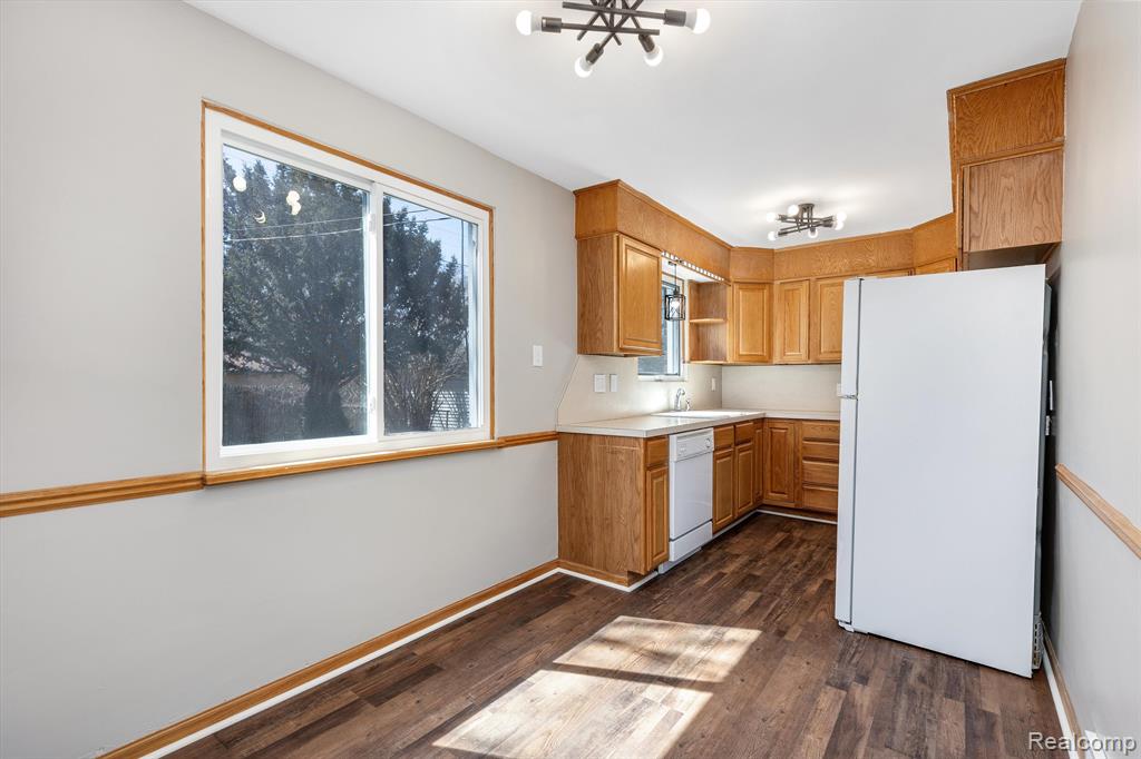 7258 COOLIDGE, Center Line, MI 48015 — Photo 21