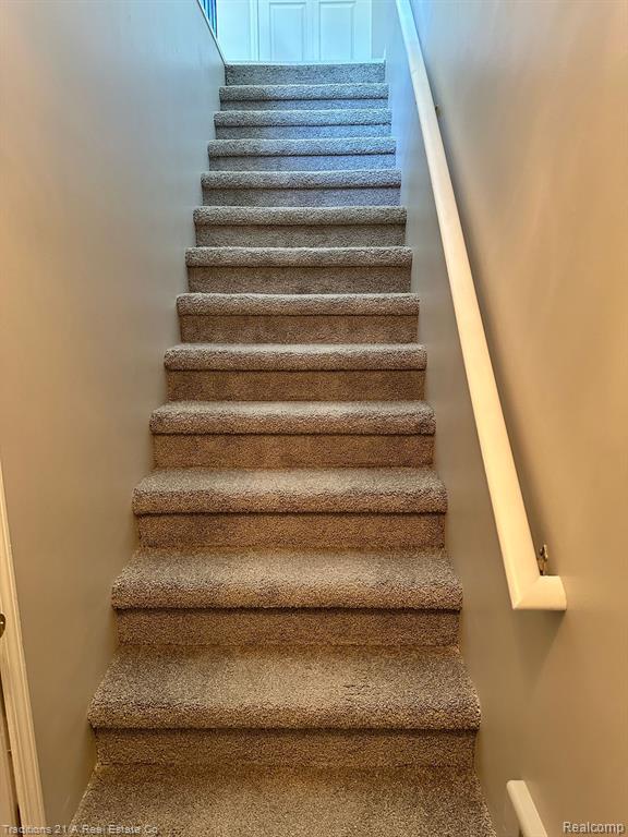 52099 HEATHERSTONE Avenue, Macomb, MI 48042 — Photo 13
