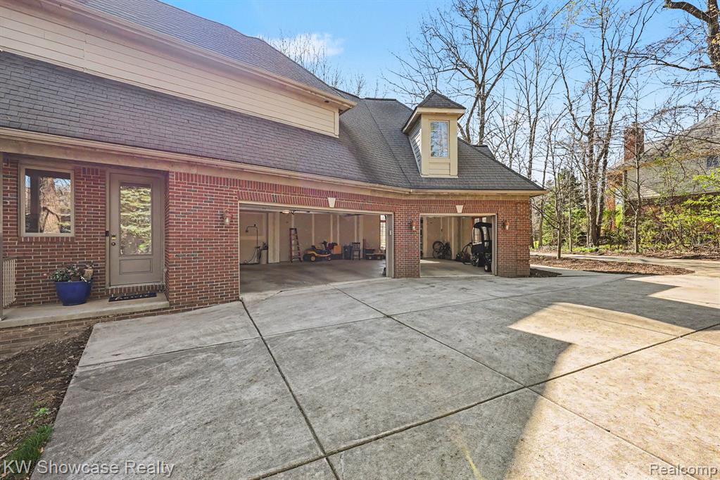 47955 Andover Drive, Novi, MI — Photo 44