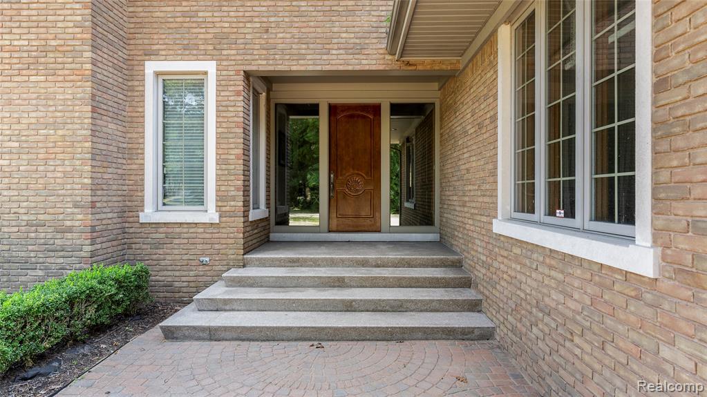 9281 Island Drive, Grosse Ile, MI 48138 — Photo 8