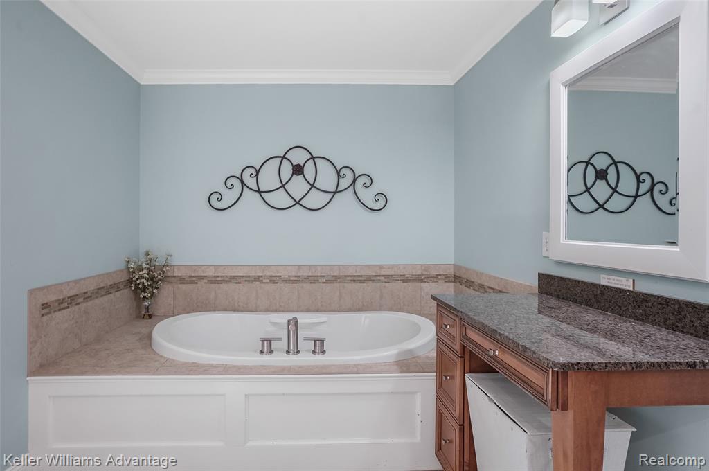7675 Morningstar Court, Clarkston, MI 48348 — Photo 16