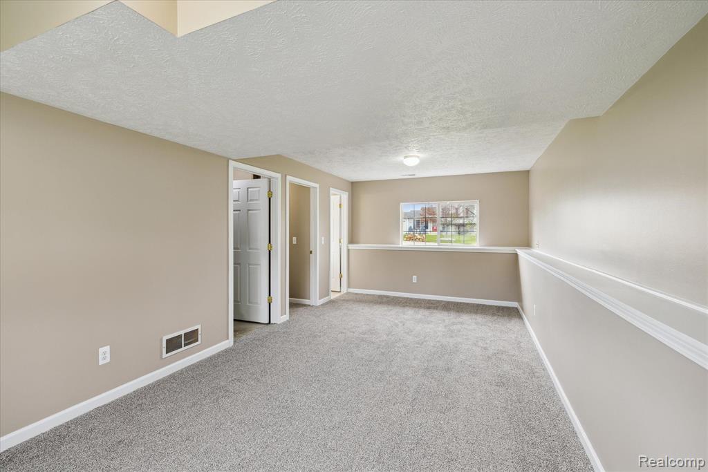684 HAYSTACK Drive, Linden, MI 48451 — Photo 13