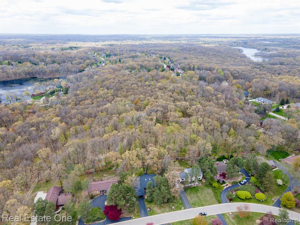 6464 Deer Ridge Drive, Clarkston, MI 48348 — Photo 53