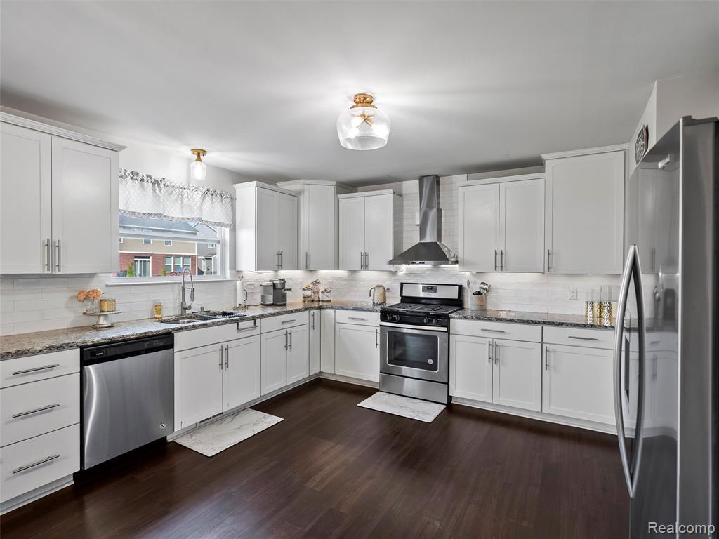 41197 Dortmund Drive, Clinton Twp, MI 48038 — Photo 15