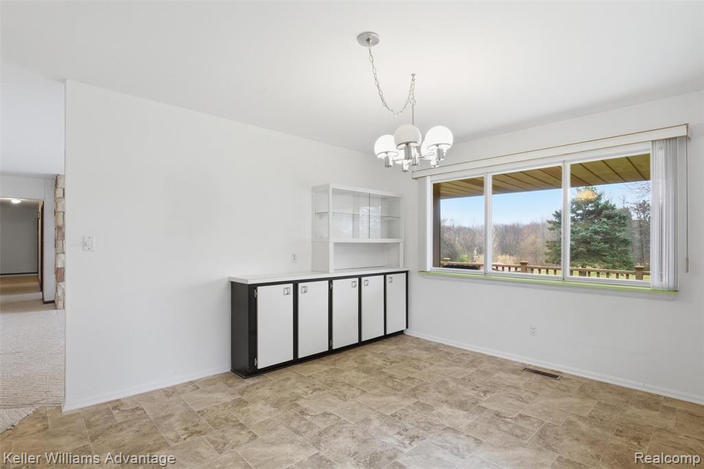 7670 7 Mile Road, Northville, MI, 48167