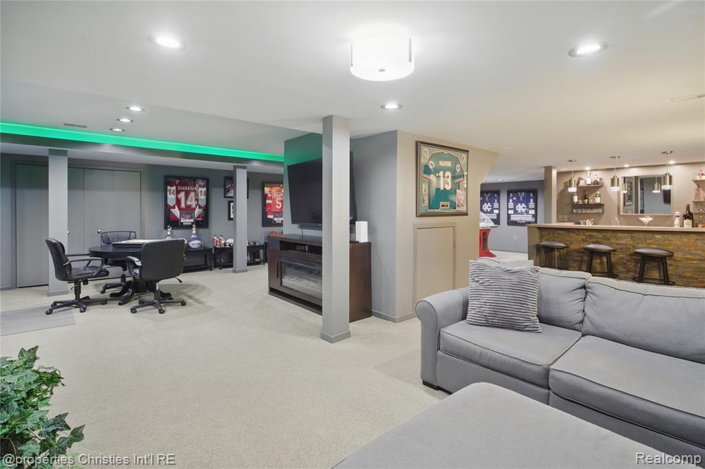 4713 Mada Court, West Bloomfield, MI — Photo 37