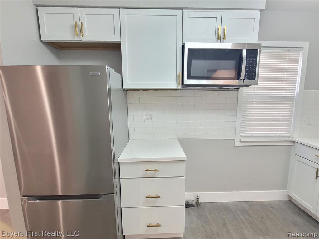 8710 Albany Street, Oak Park, MI 48237 — Photo 7