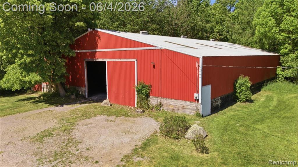725 Deerpath Court, Ortonville, MI 48462 — Photo 20