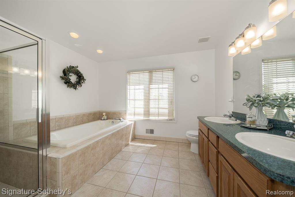 54647 AURORA Park, Shelby Twp, MI 48316 — Photo 11
