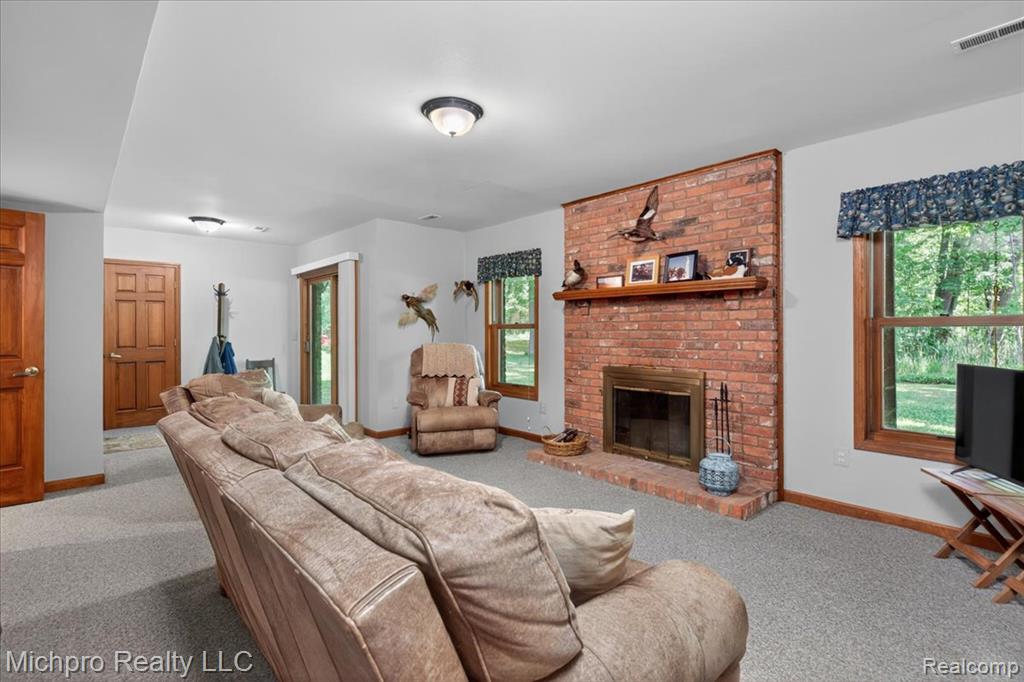670 Green Creek Lane, Oxford, MI 48371 — Photo 43