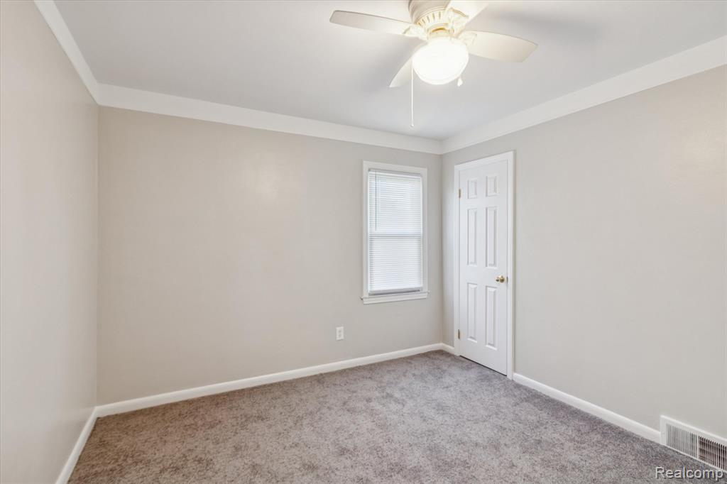 7853 Robinson Avenue, Allen Park, MI 48101 — Photo 28
