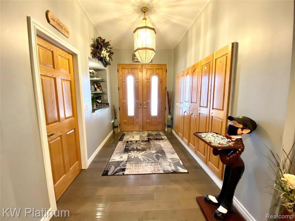 5161 Parker Road, Fort Gratiot, MI 48059 — Photo 8