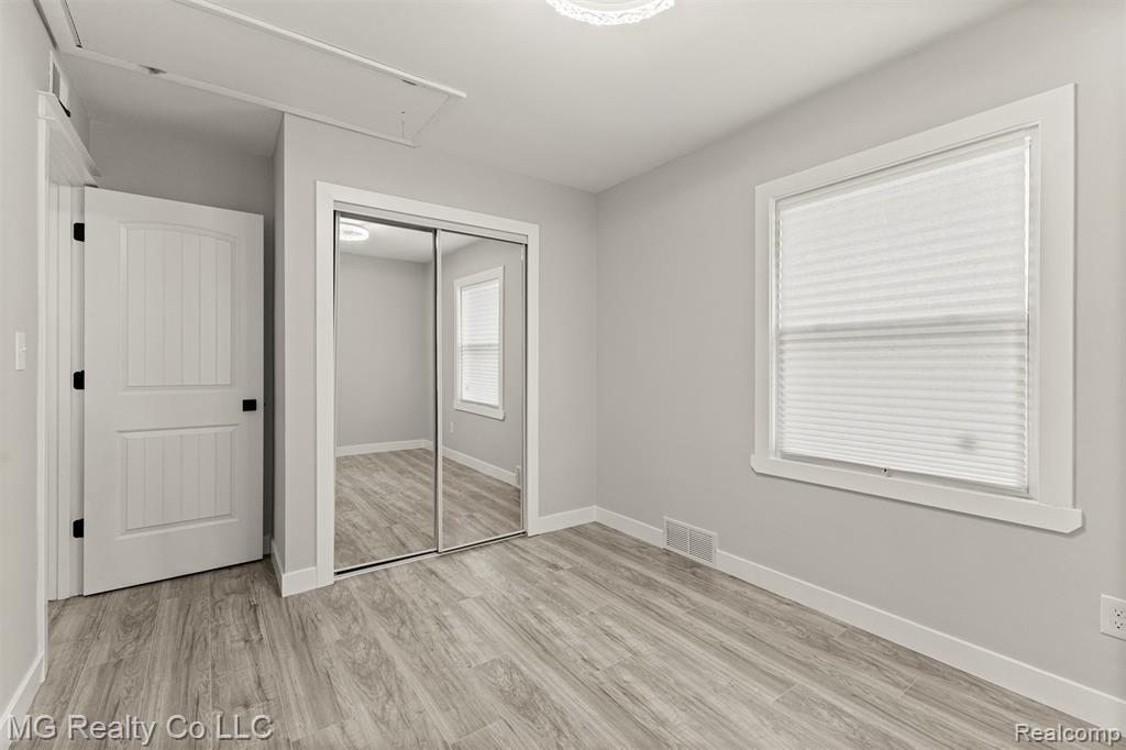 864 Cleophus Parkway, Lincoln Park, MI 48146 — Photo 14