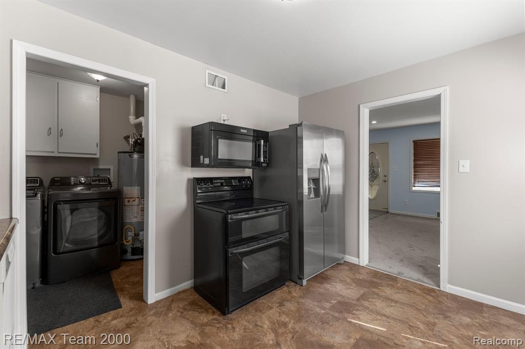 4540 FLEMING Street, Dearborn Heights, MI 48125 — Photo 11