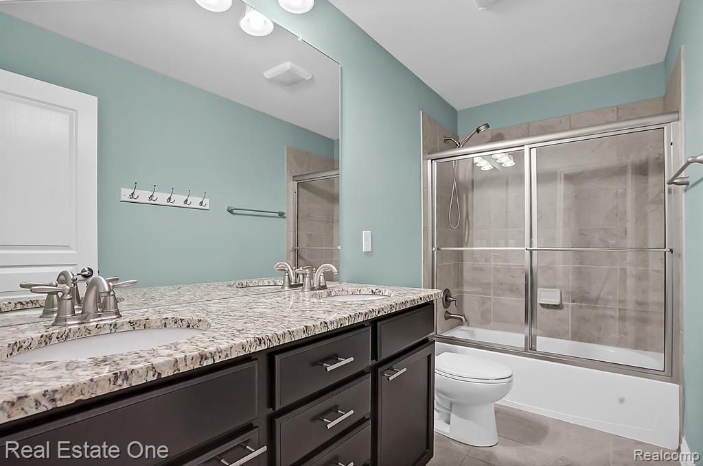 4559 TANGLEWOOD Lane, Lake Orion, MI — Photo 30