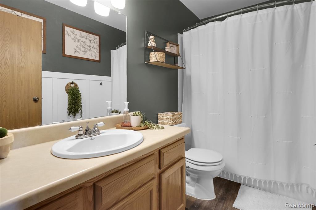 61101 Greenwood Drive, South Lyon, MI 48178 — Photo 22