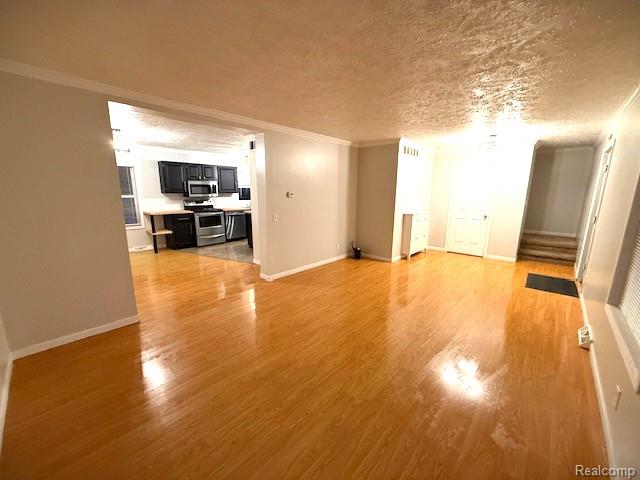 836 E Elza Avenue, Hazel Park, MI 48030 — Photo 16