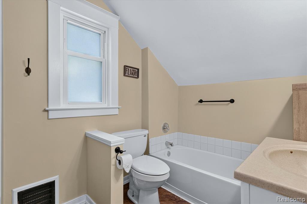 398 Howard Avenue, Grand Haven, MI 49417 — Photo 15