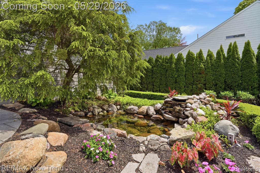 1890 Spruce Drive, Commerce Twp, MI 48390 — Photo 48