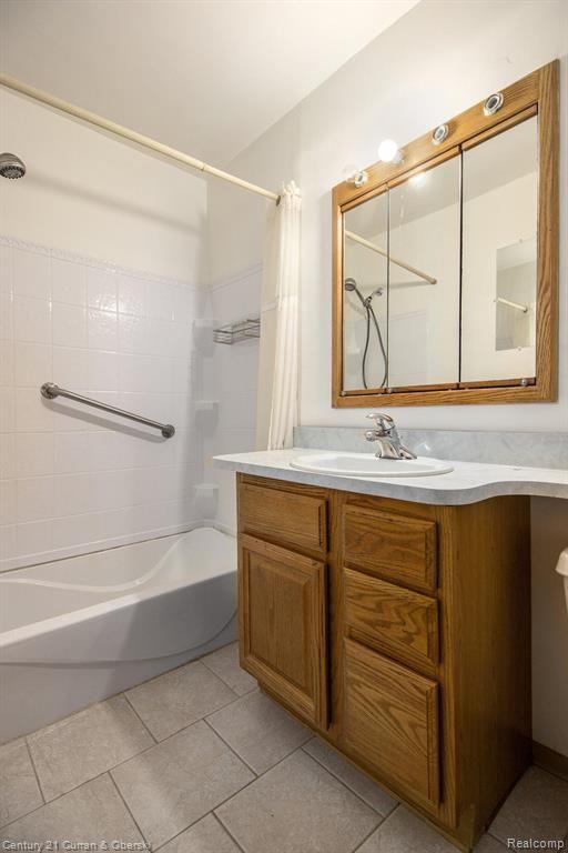 657 LANE Drive, Jackson, MI 49201 — Photo 13