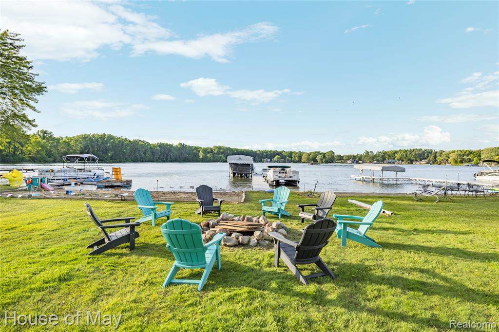 10890 Hillway Drive, White Lake, MI — Photo 49