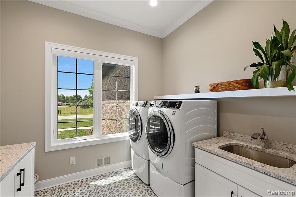 6301 Bridle Path, Grand Blanc, MI 48439 — Photo 21