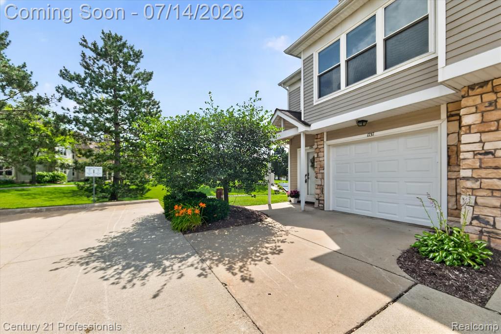 1737 Coburn Court, Ann Arbor, MI 48108 — Photo 4