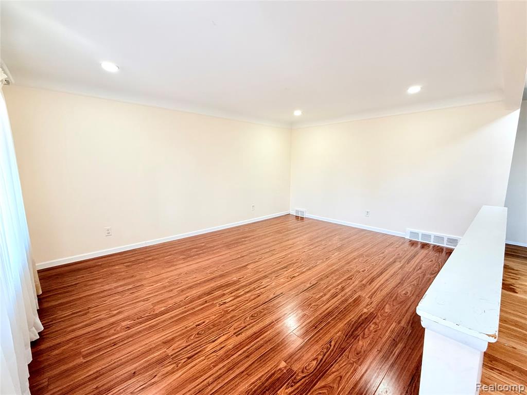 13325 Iowa Drive, Warren, MI 48088 — Photo 4