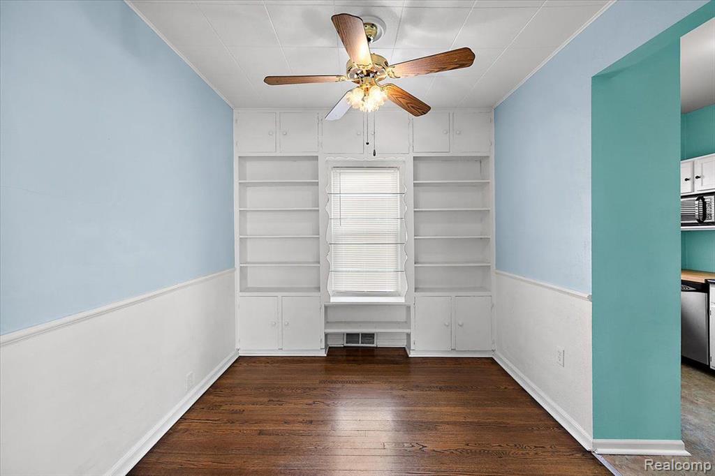 60 W Elmwood Avenue, Clawson, MI — Photo 18