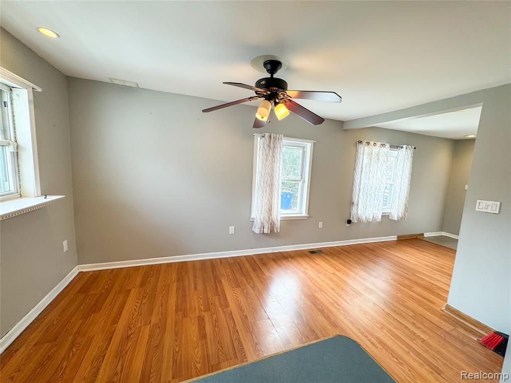 5381 Merrick Street, Dearborn Heights, MI 48125 — Photo 4