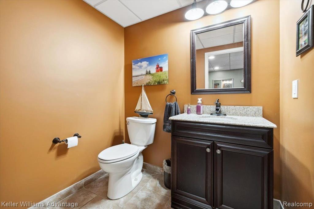 51146 UPLAND VIEW Street, Canton, MI 48188 — Photo 37