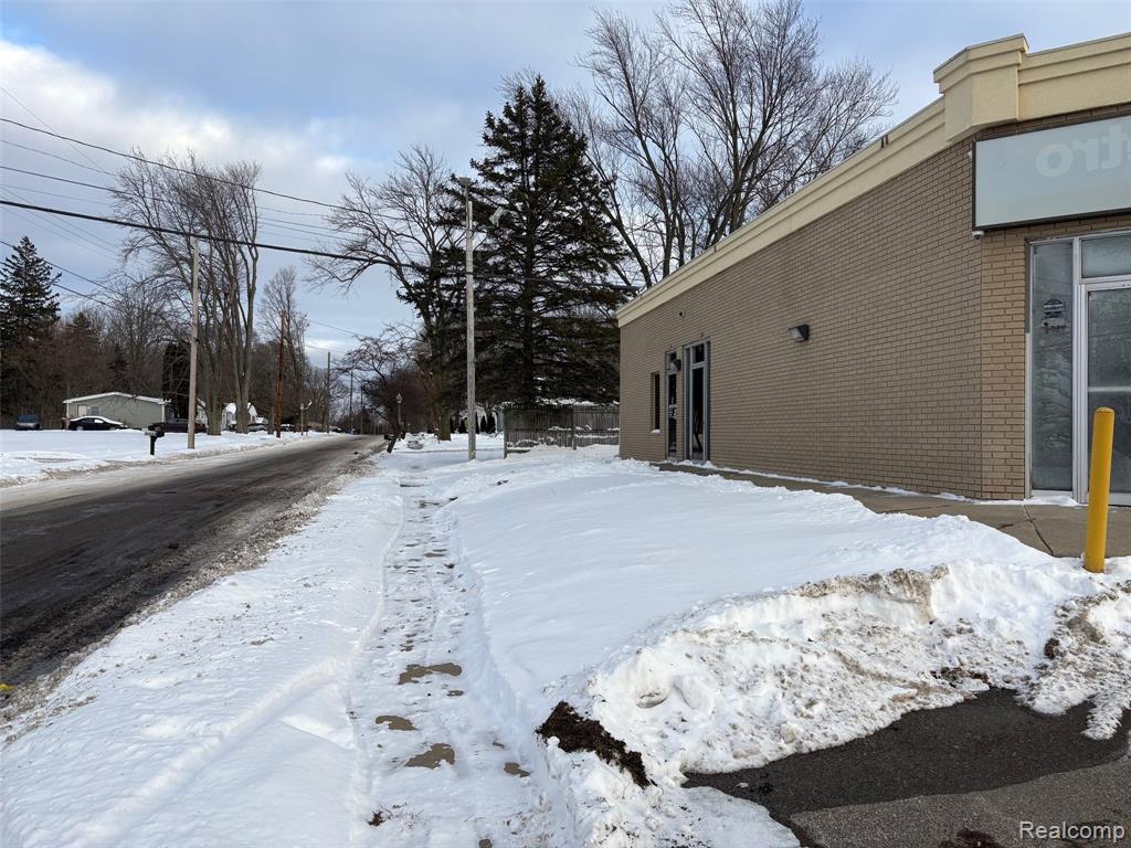 4405 S Martin Luther King Jr Boulevard, Lansing, MI 48910 — Photo 5