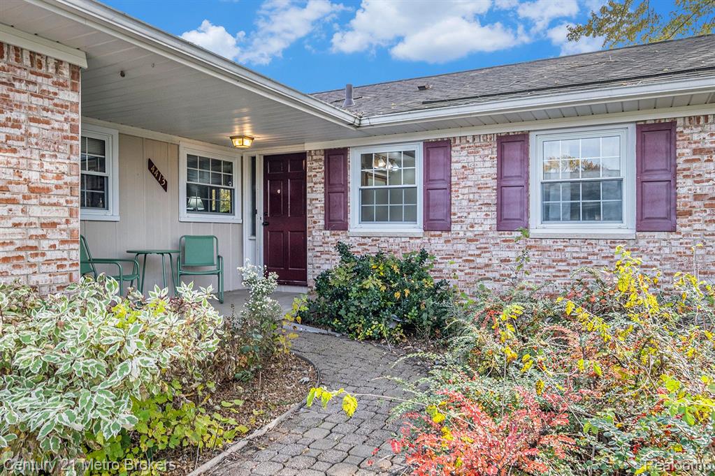 4413 OLD CARRIAGE Road, Flint, MI 48507 — Photo 6