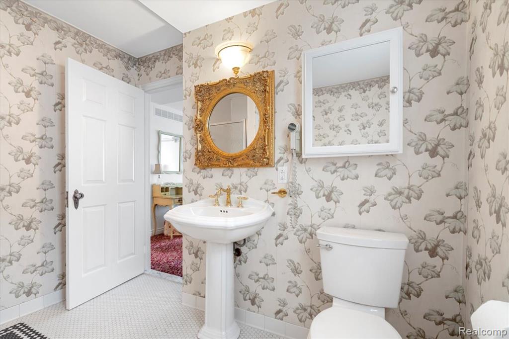 501 Plum Street, Wyandotte, MI 48192 — Photo 25