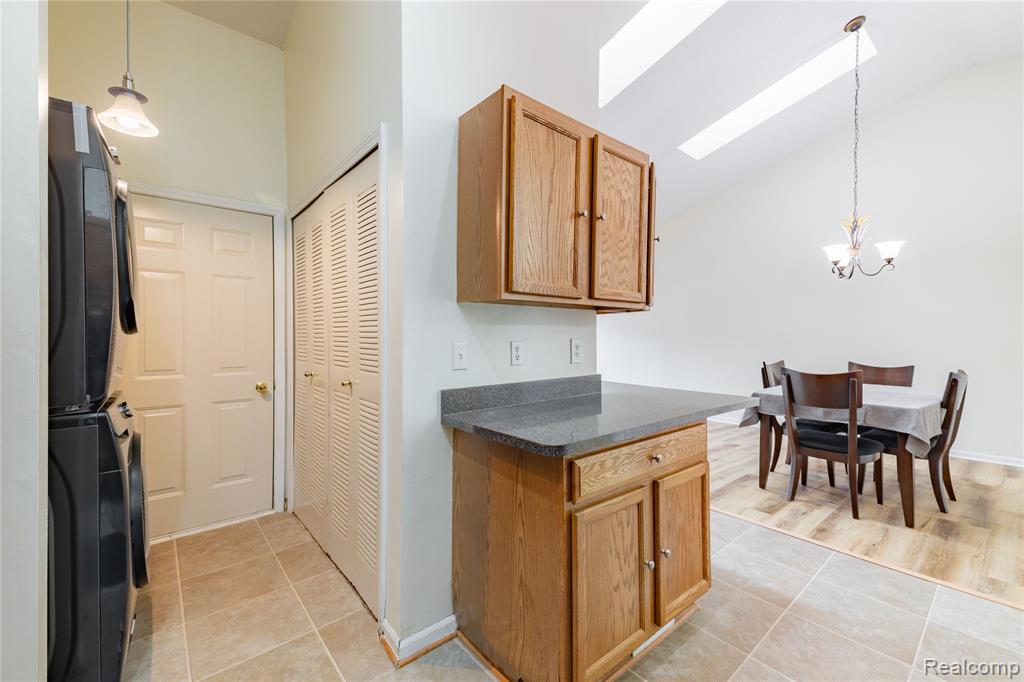 23342 Stiles Court, Trenton, MI 48183 — Photo 14