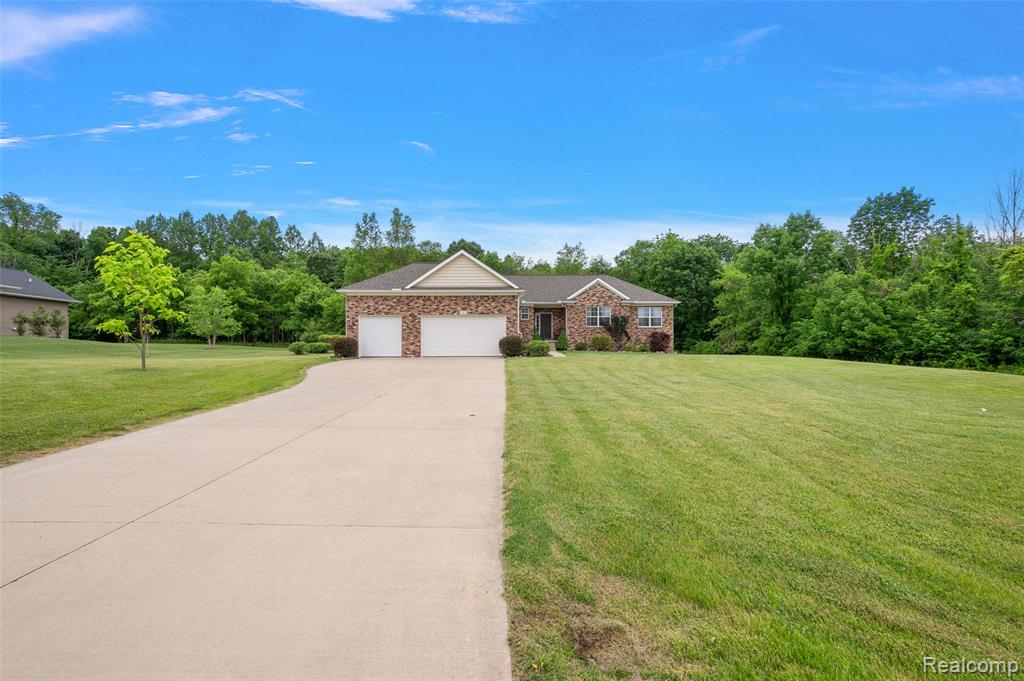 52 Parker Lane, Ortonville, MI 48462 — Photo 6
