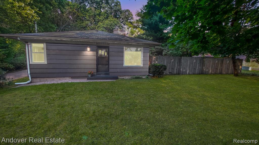 6990 Northland Drive NE, Rockford, MI 49341 — Photo 49